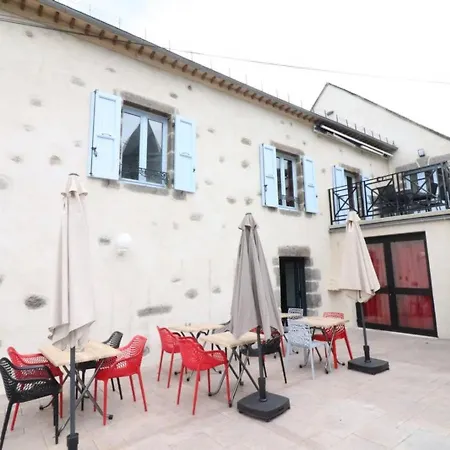 Appartement Spacieux Et Lumineux Gite En Auvergne Avec Terrasse, Proche Randos Et Sites Historiques - Fr-1-742-330 Saint-Martin-Valmeroux